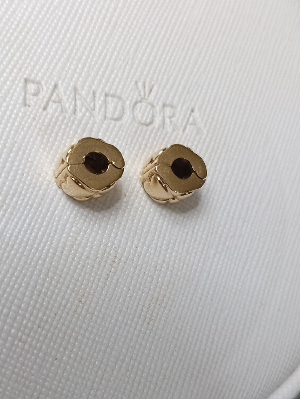Pandora Two Vintage 14k Solid Gold Heart Clips - Picture 5 of 7